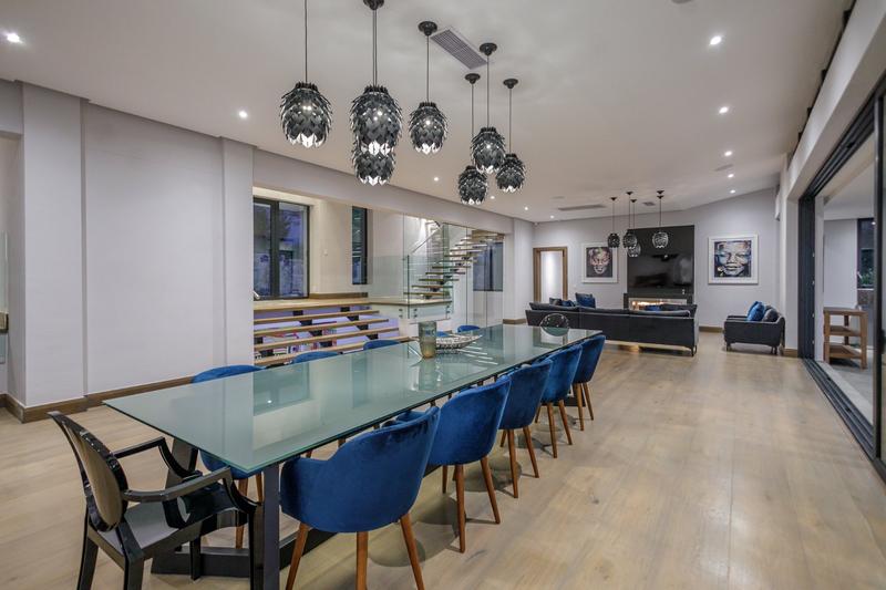 To Let 7 Bedroom Property for Rent in Zwaanswyk Western Cape